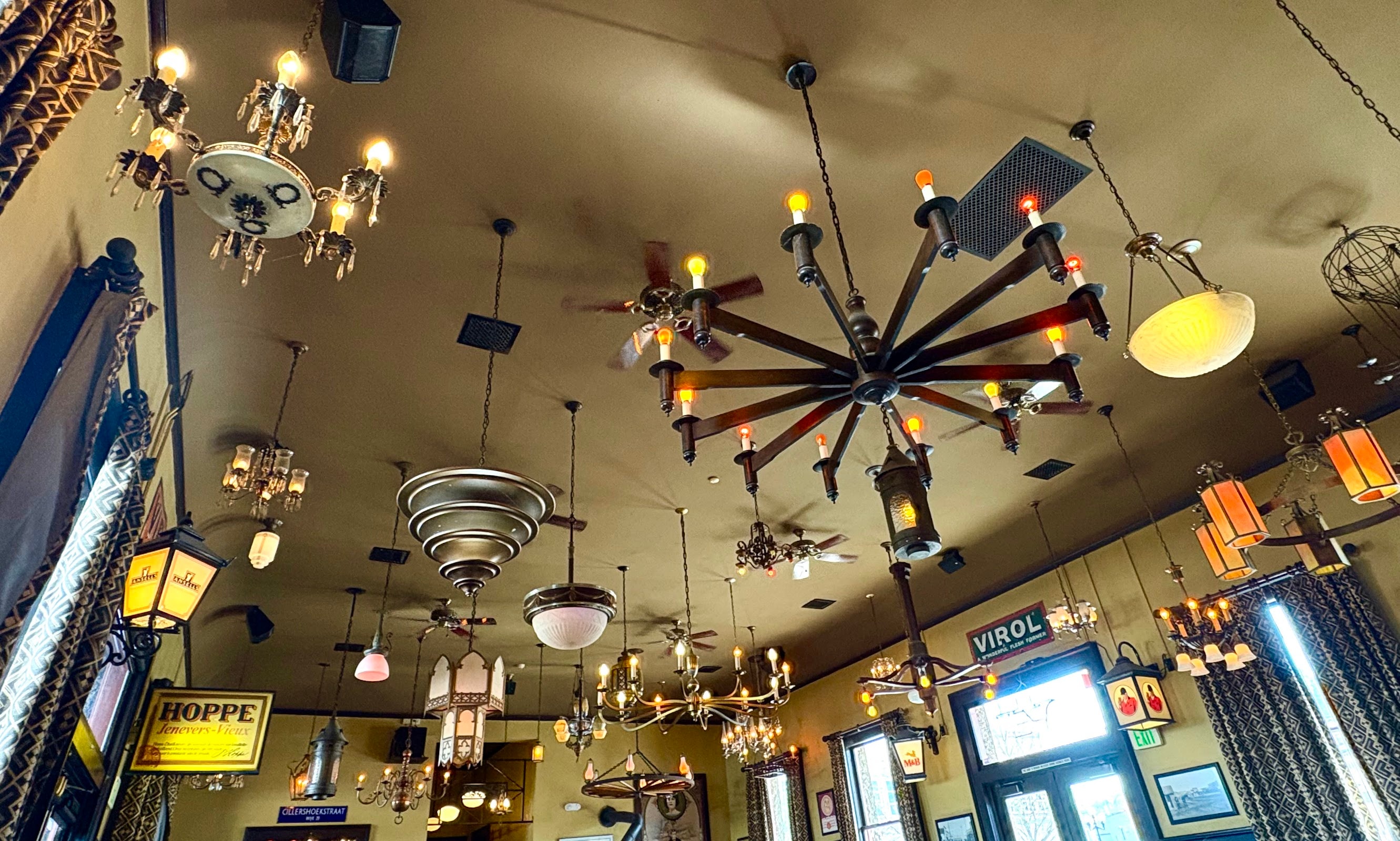 McMenamins Roseburg Station Pub & Brewery