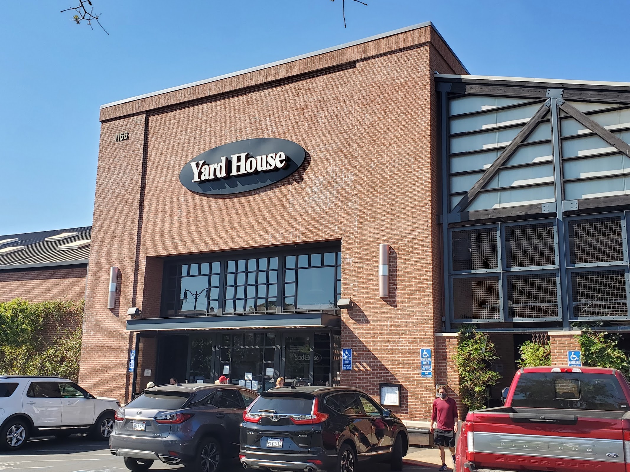 Yard House