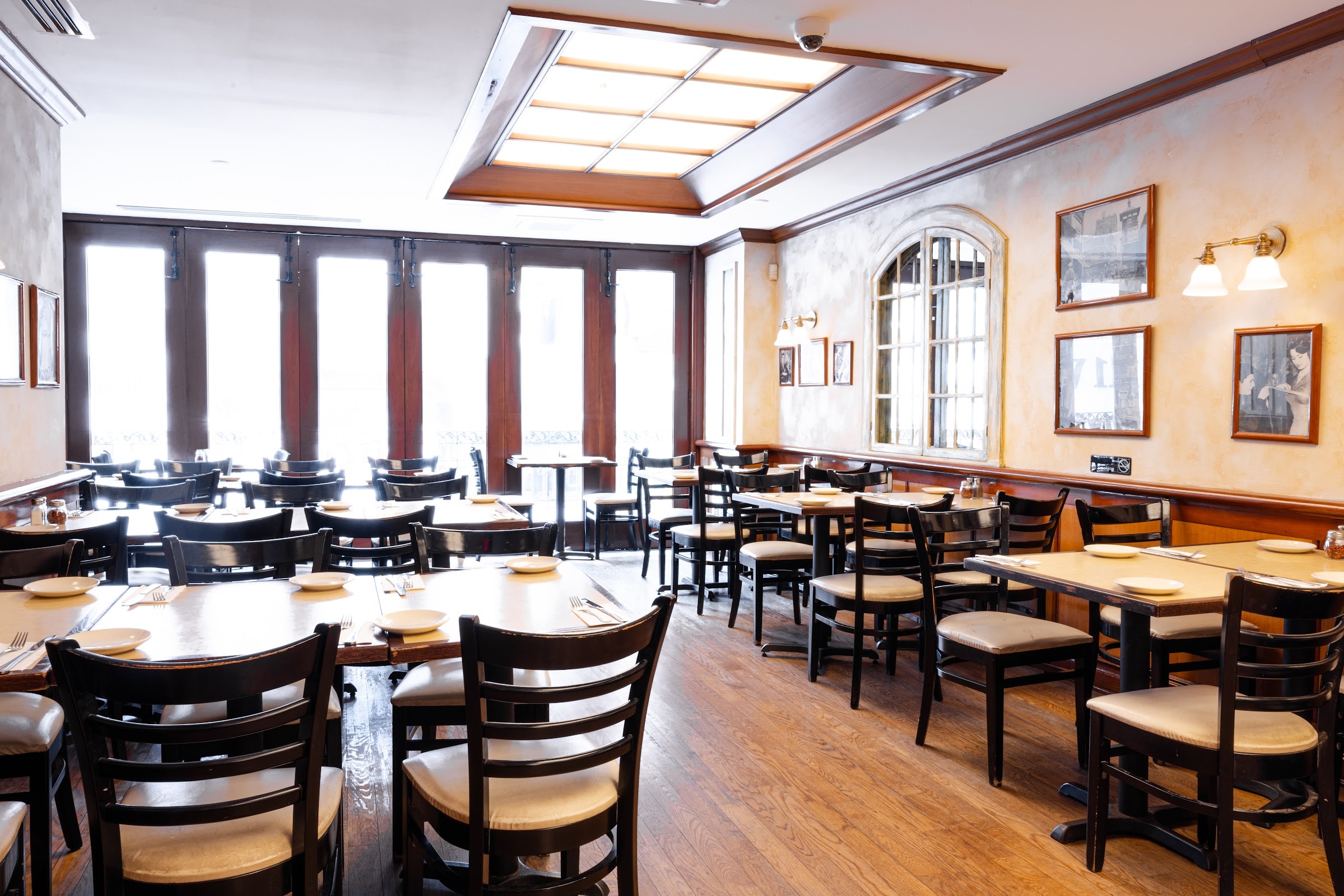 Angelo's Coal Oven Pizzeria