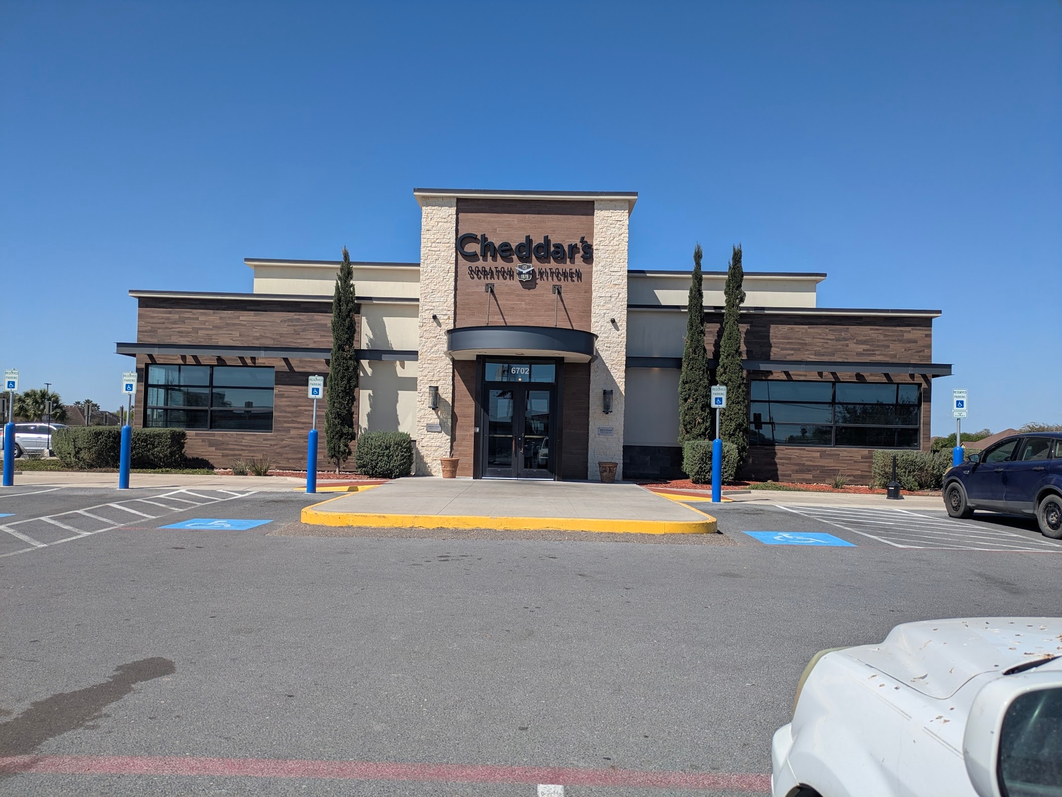 Cheddar's Scratch Kitchen