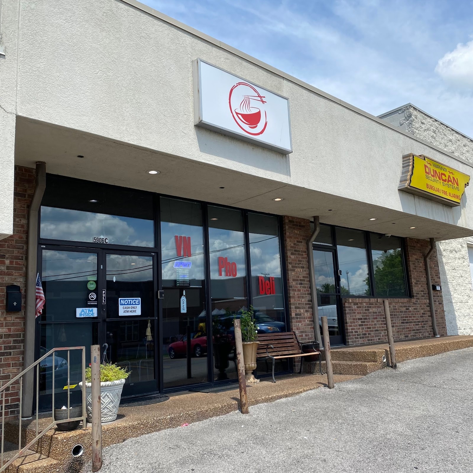 VN Pho & Deli