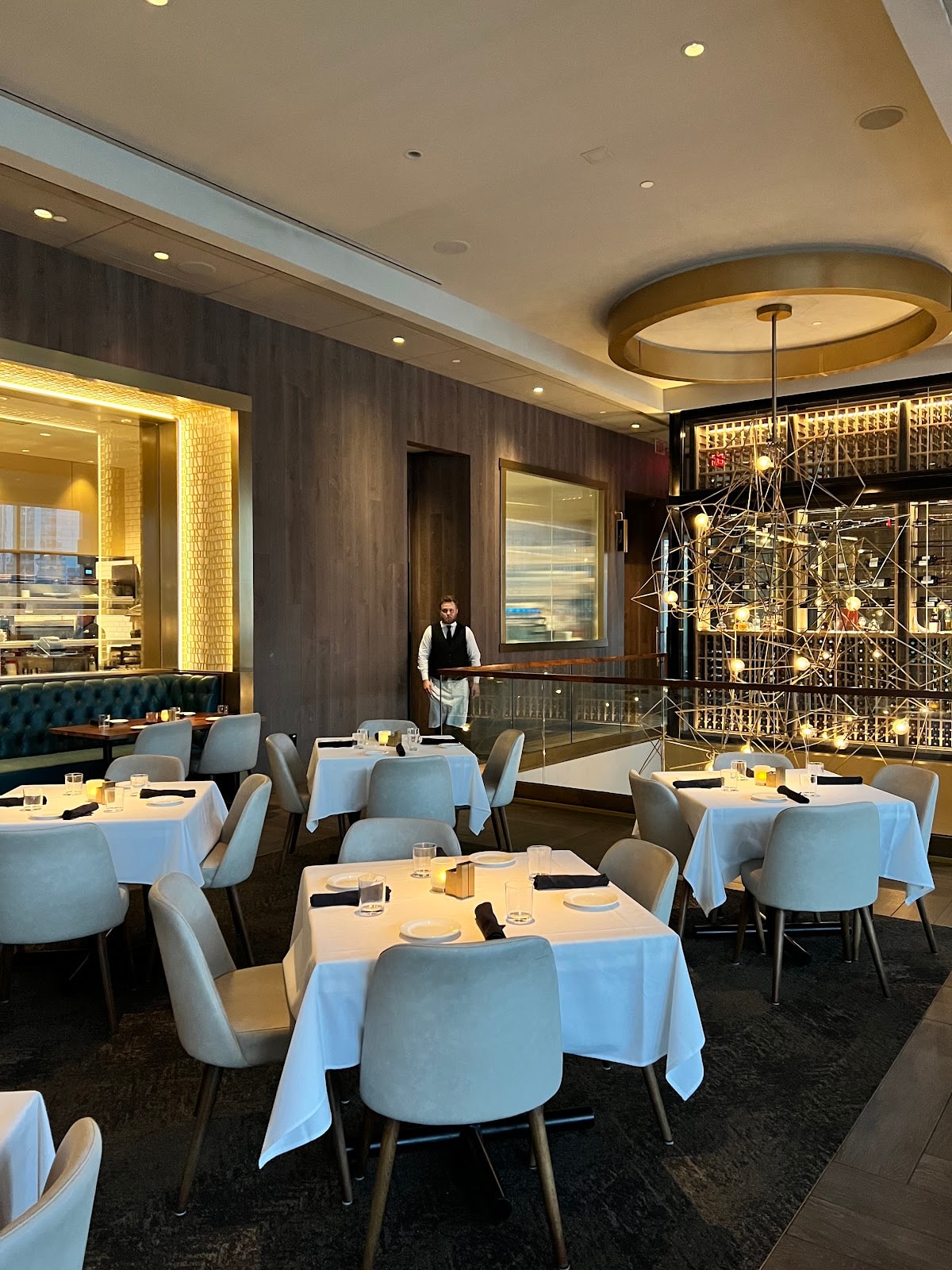 Perry's Steakhouse & Grille