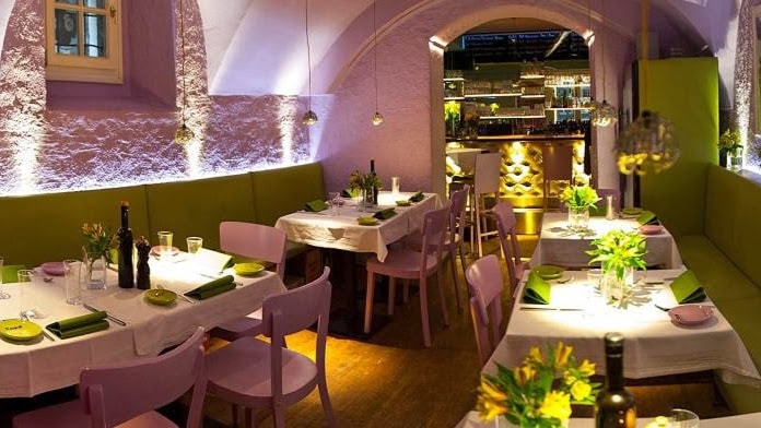 Flavour Weinbar Restaurant