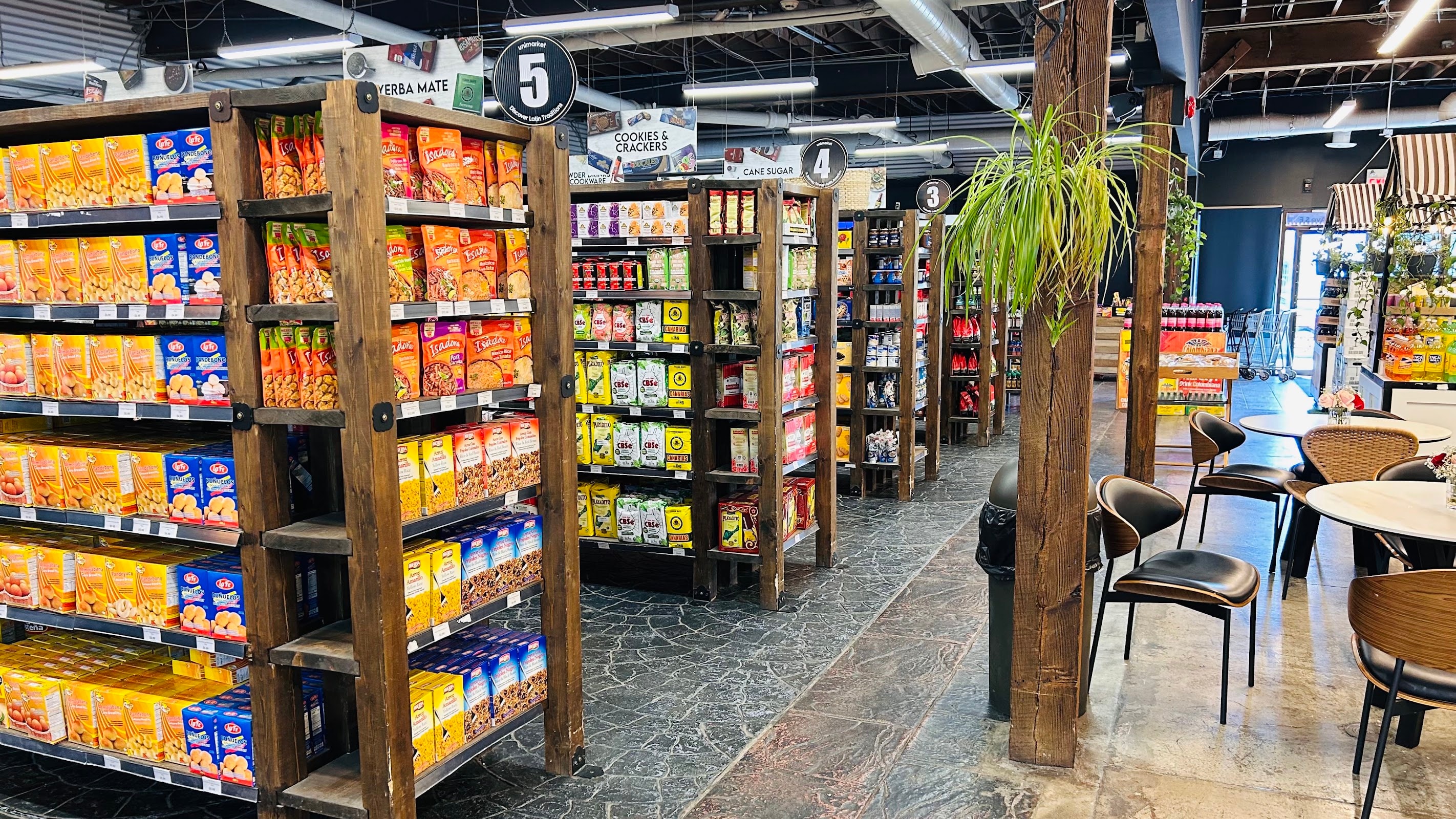 Unimarket South • Latin Market • Restaurant • Bakery