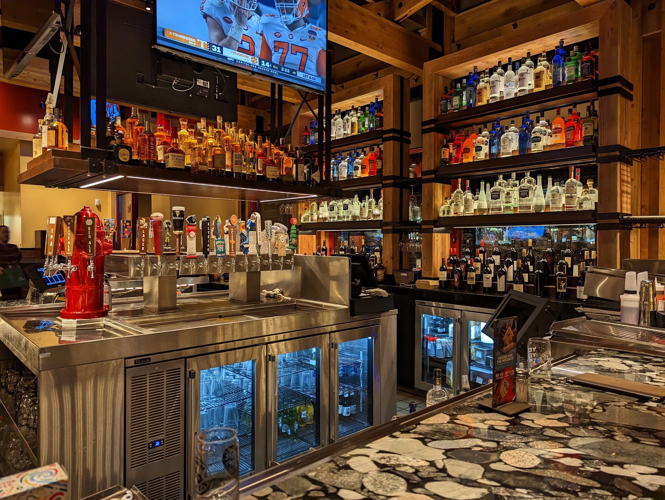Lazy Dog Restaurant & Bar