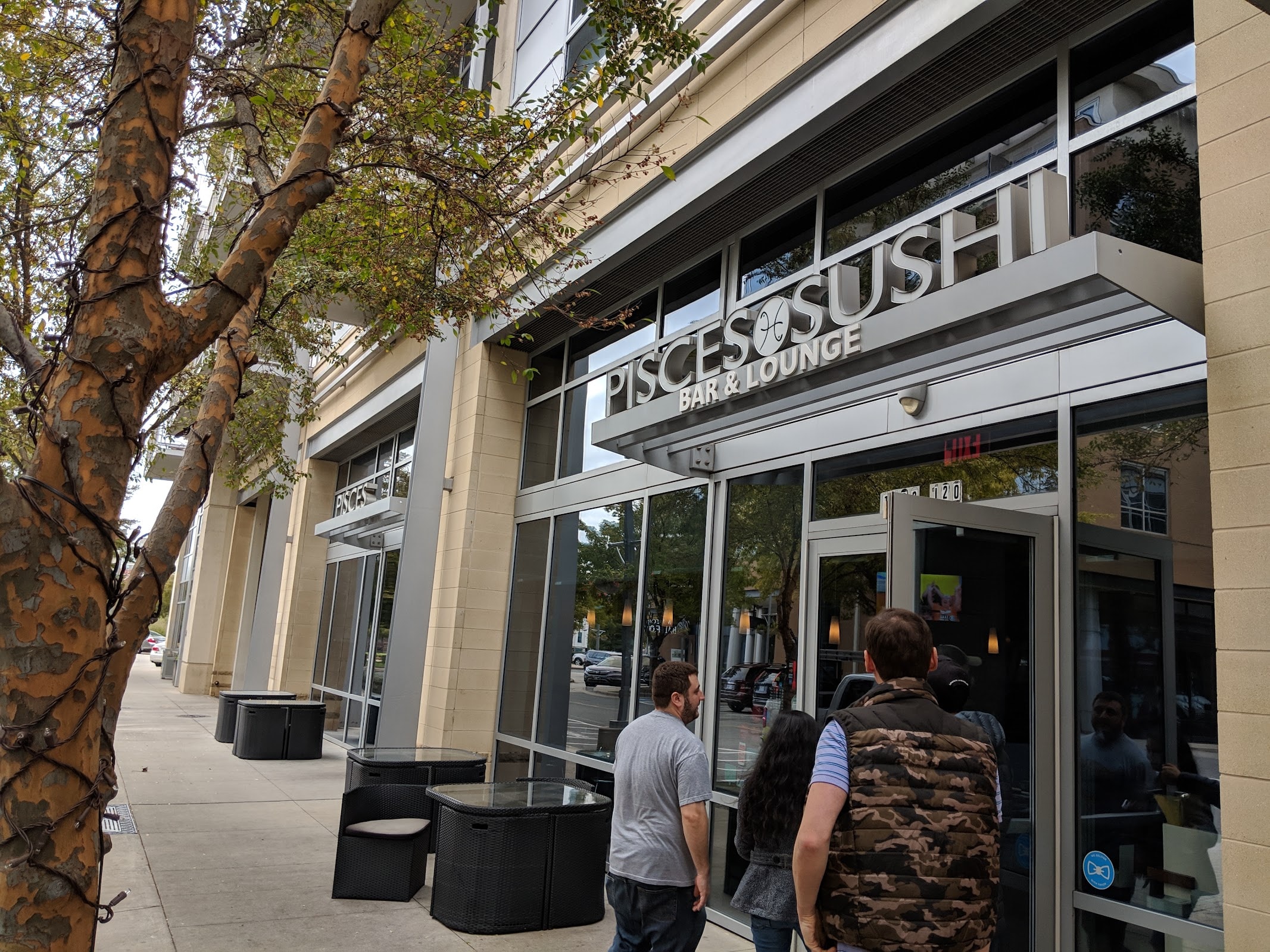 Pisces Sushi Bar and Lounge