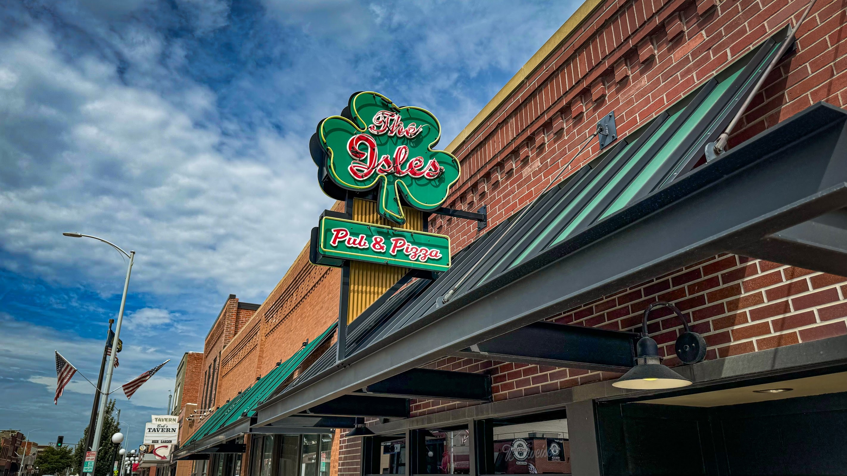 Isles Pub & Pizza
