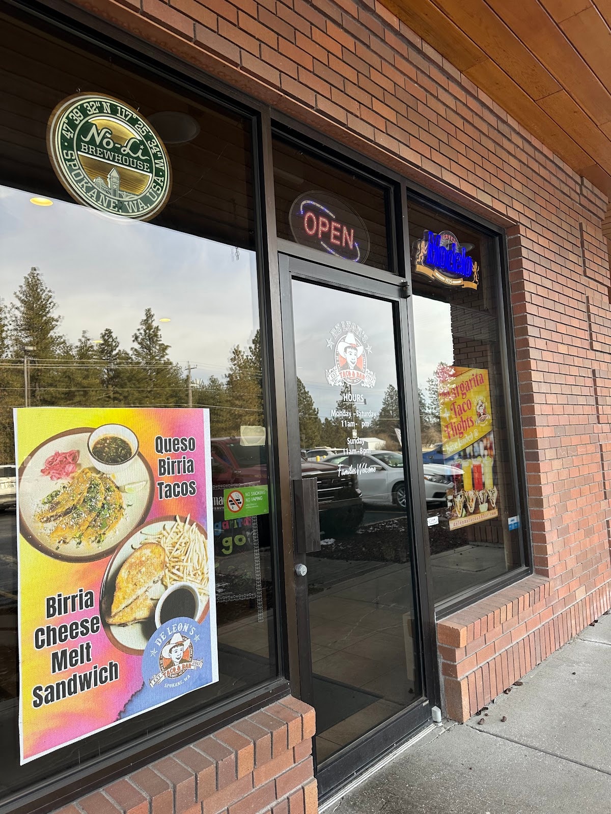 De Leon's Taco & Bar #3