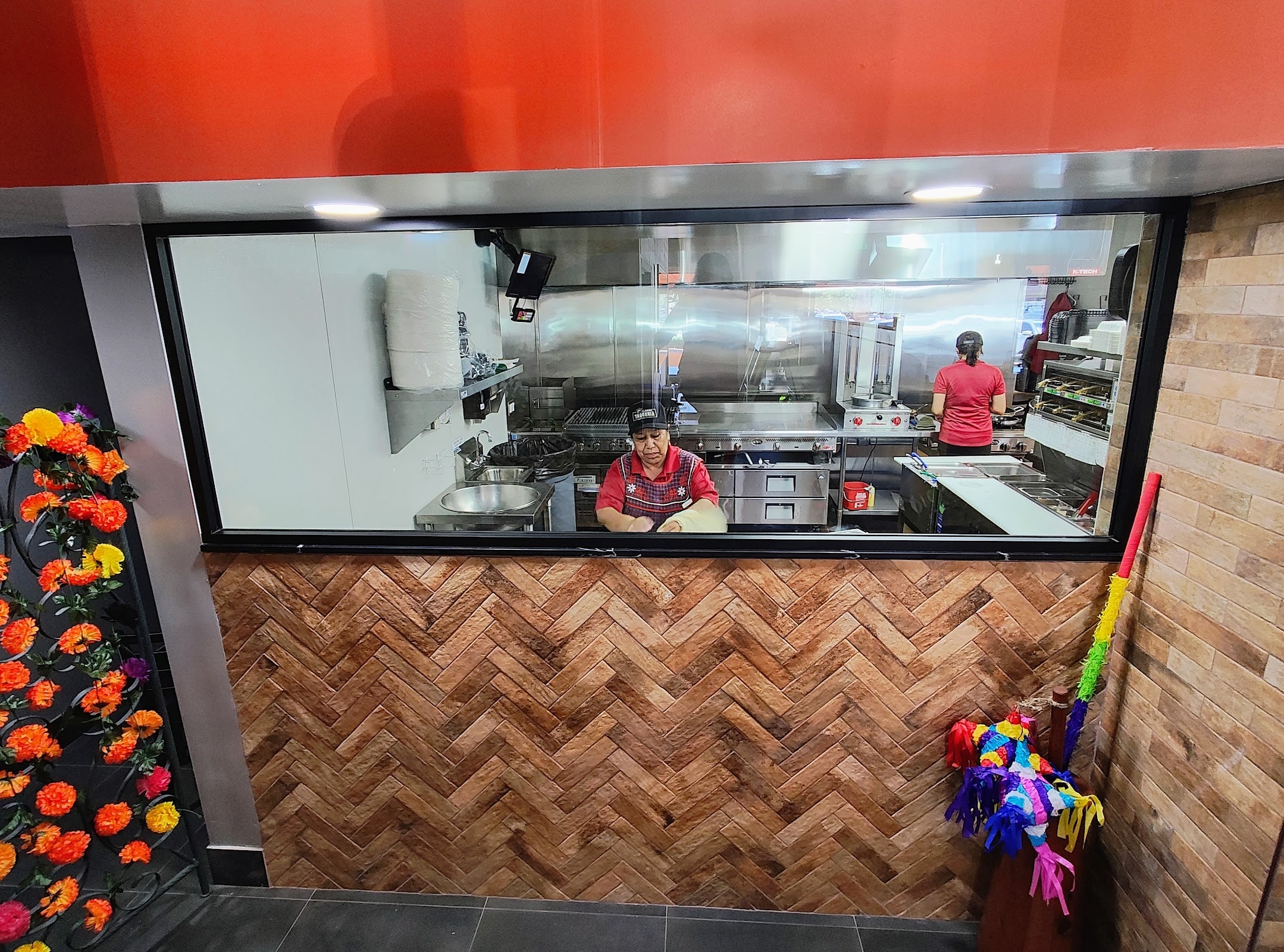 Llamas Taqueria