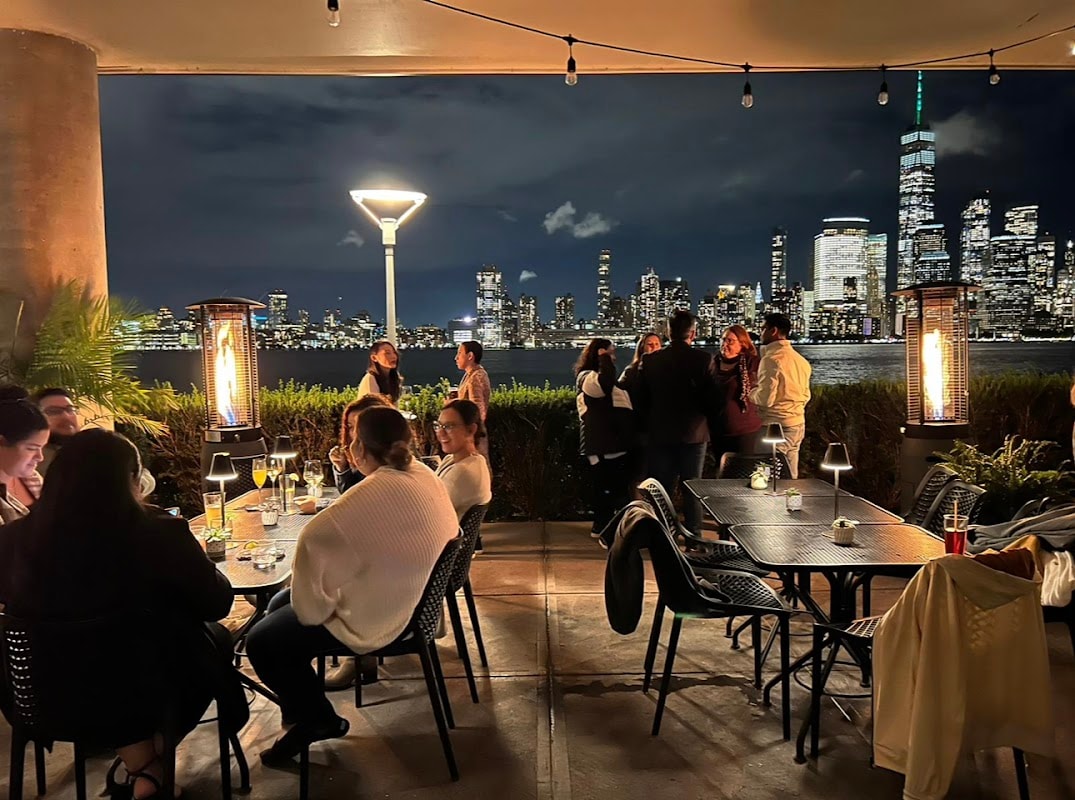 Lokal Eatery & Bar