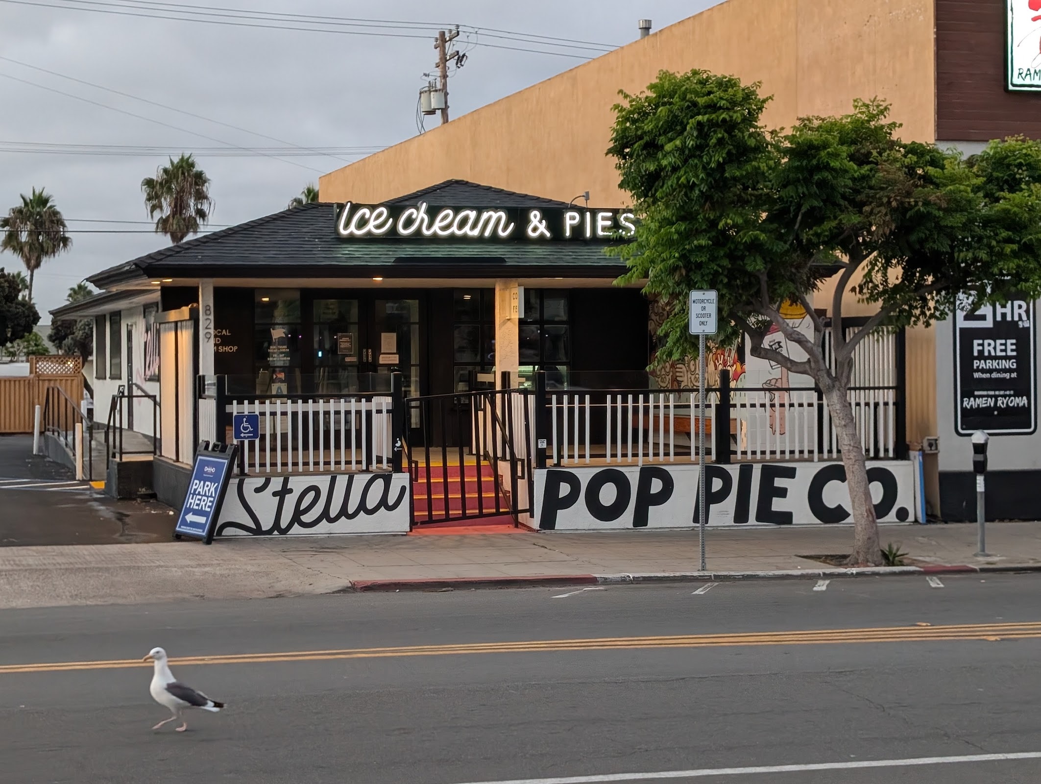 Pop Pie Co. Pacific Beach