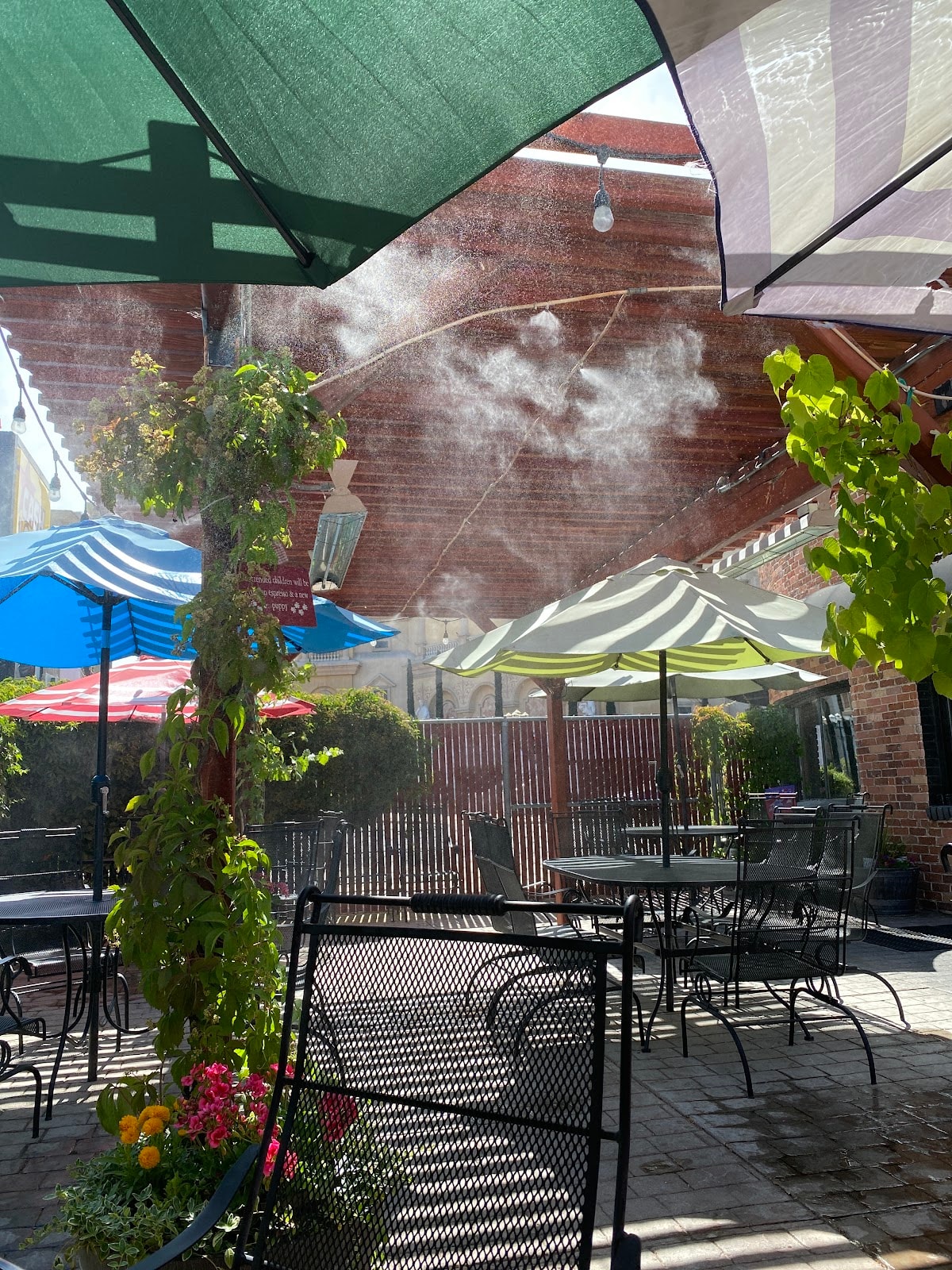 Clary's Bar & Grill