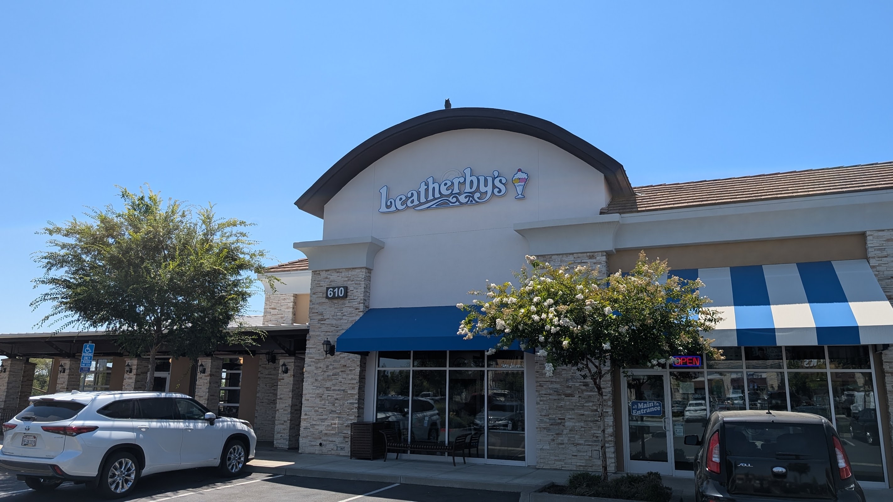 Leatherby’s Family Creamery | Lincoln