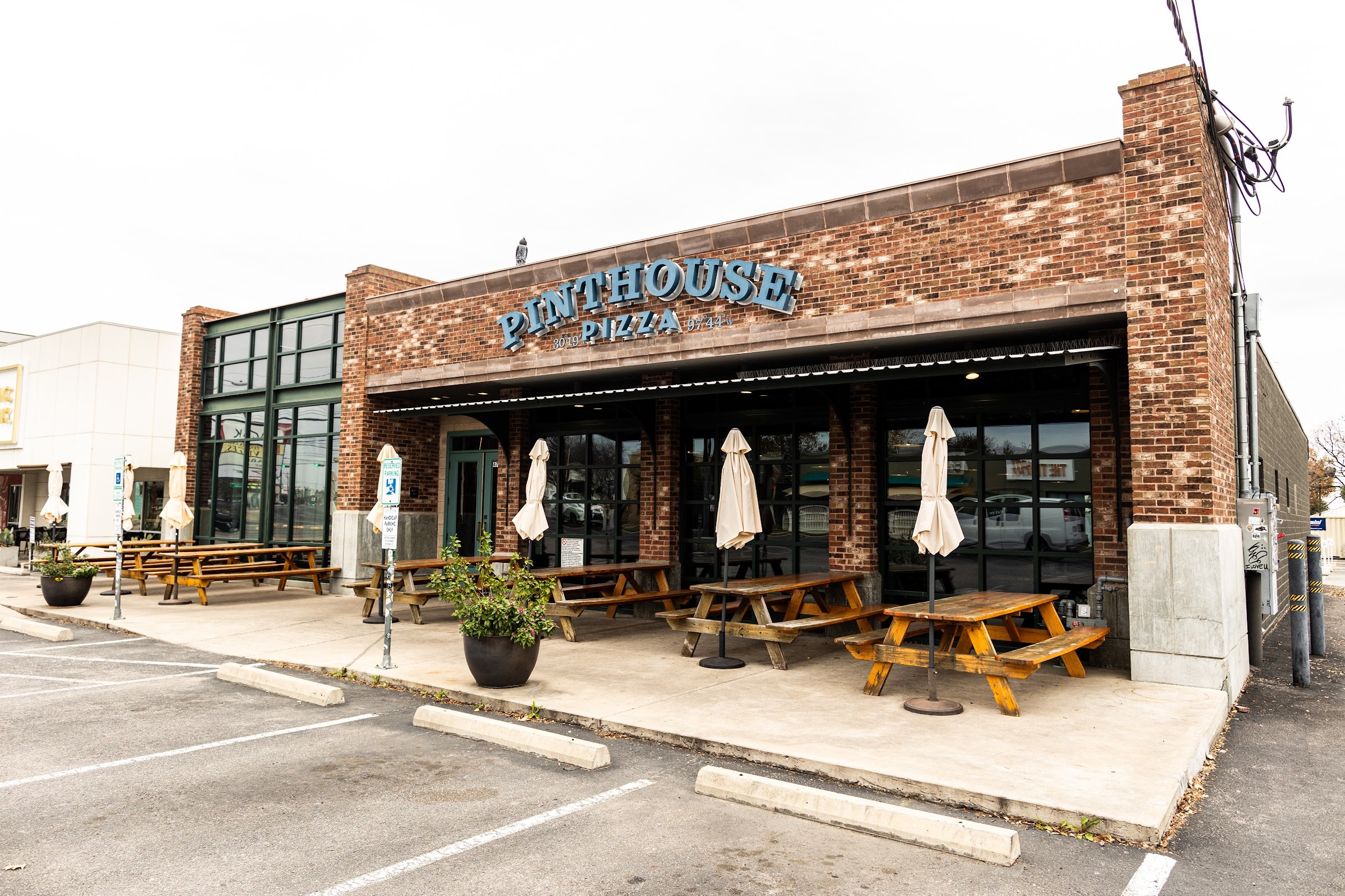 Pinthouse Pizza