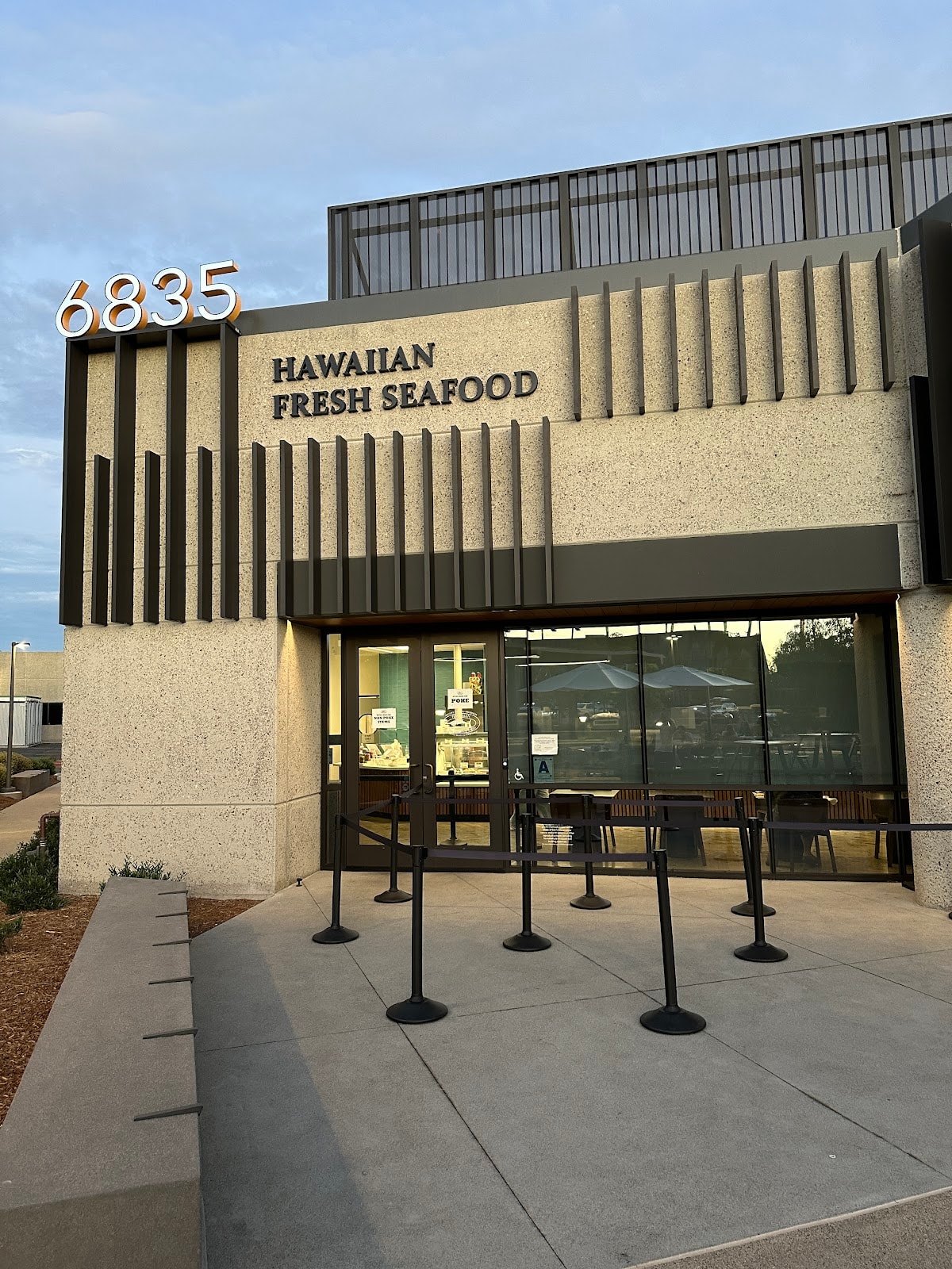 Hawaiian Fresh Seafood At Centerpark Labs