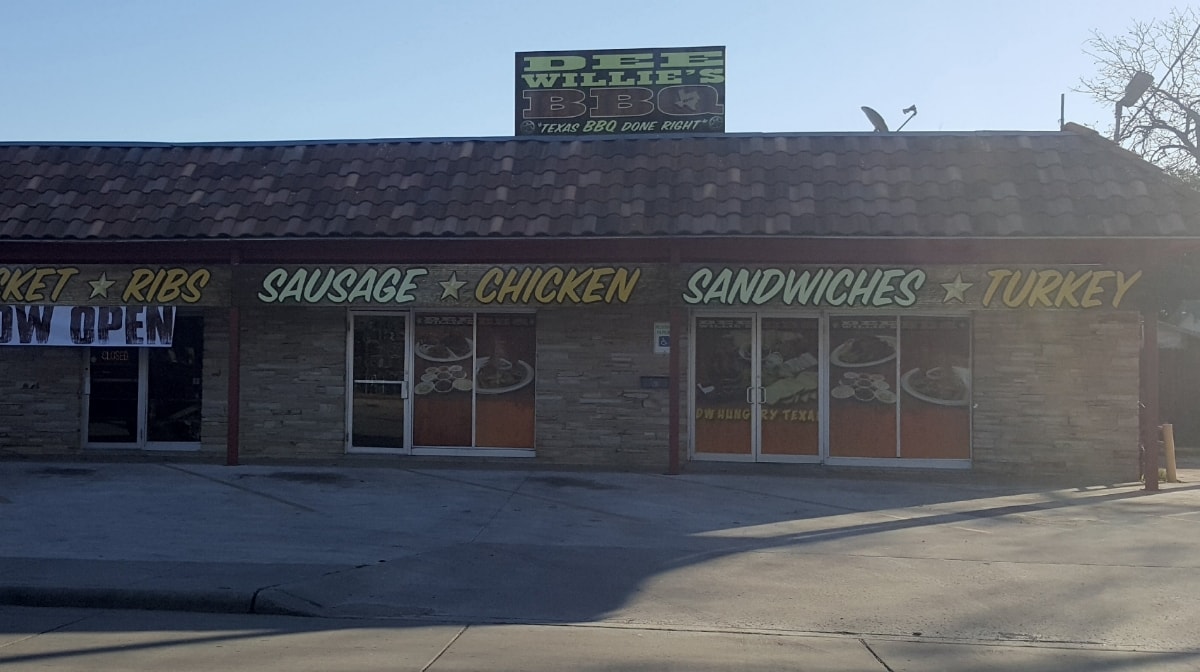 Texas D Willie's Smokehouse Zarzamora
