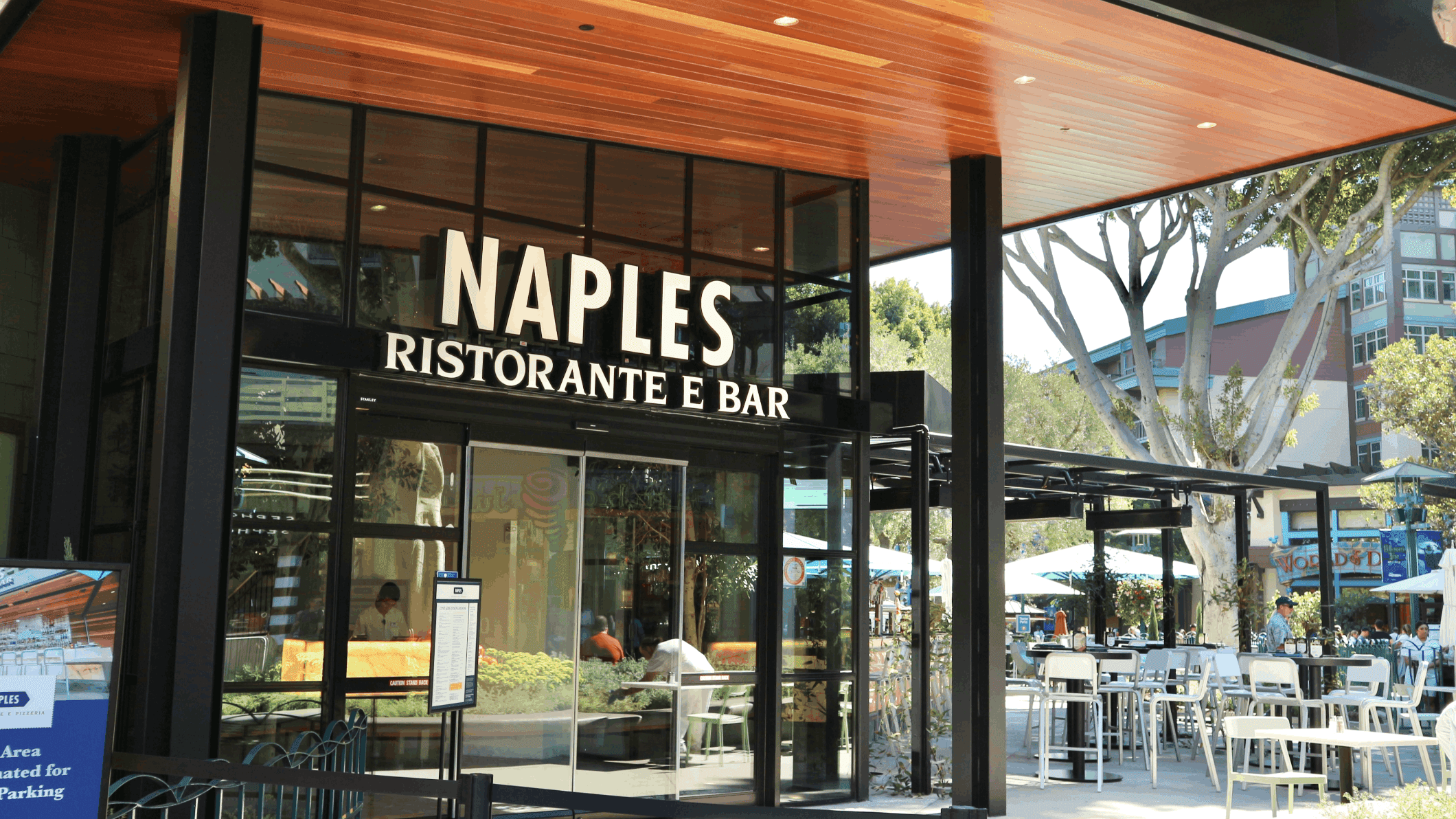 Naples Ristorante E Bar
