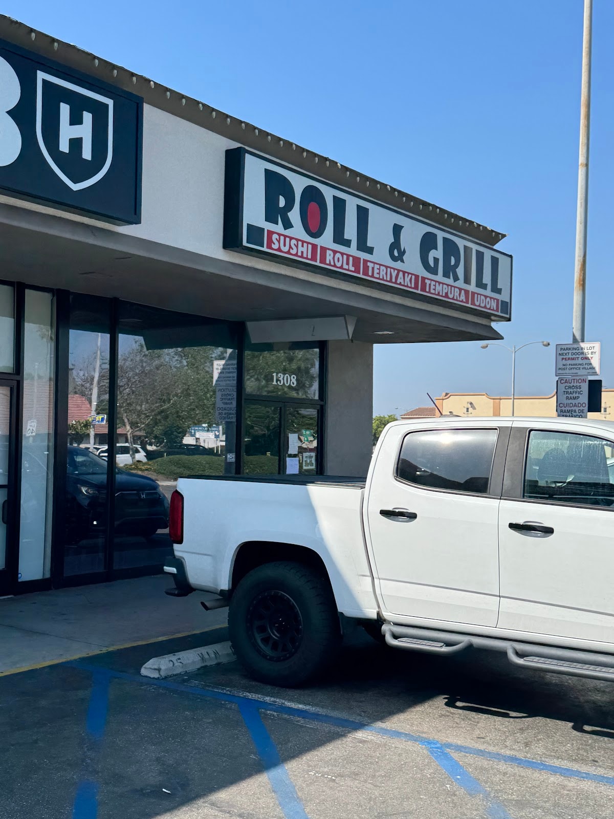 Roll & Grill