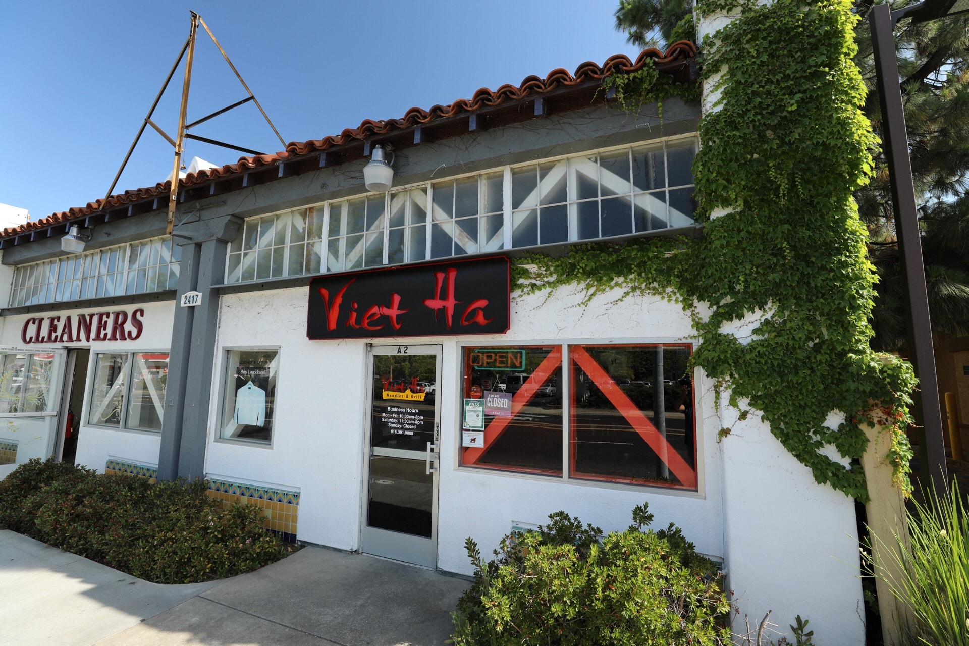 Viet Ha | Noodles & Grill