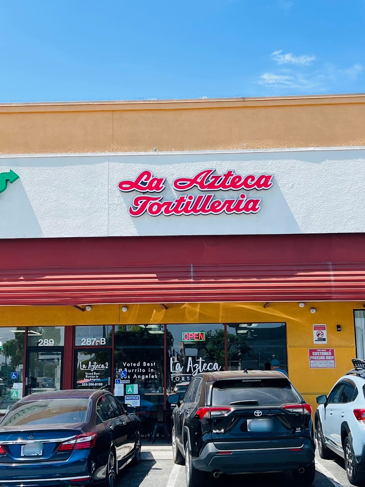La Azteca Tortilleria