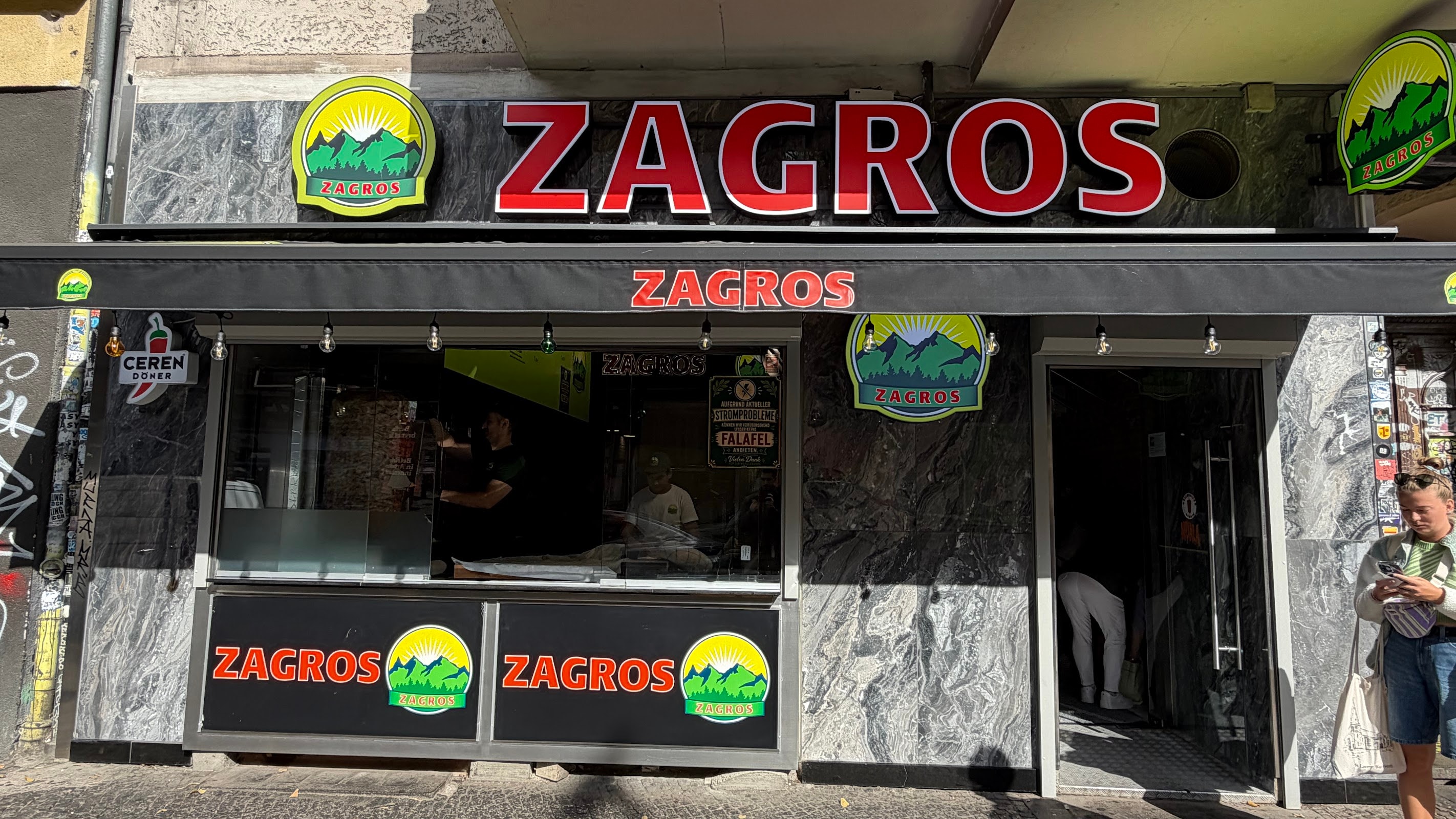 ZAGROS Veggie Kebabs