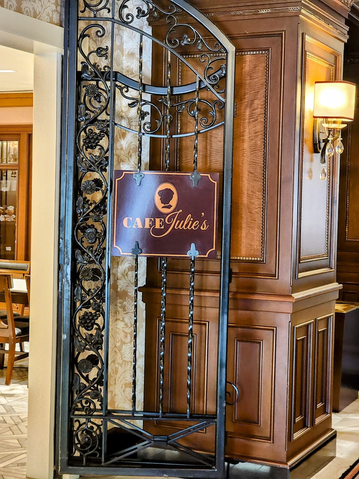 Cafe Julie's