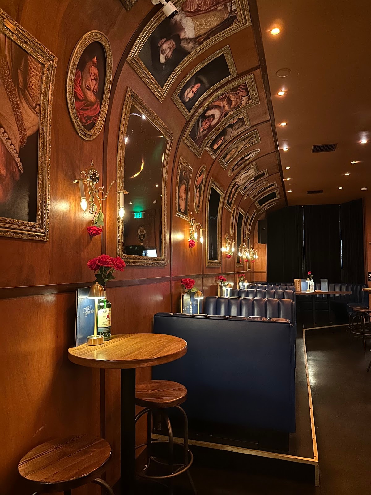 Cold Shoulder Bar