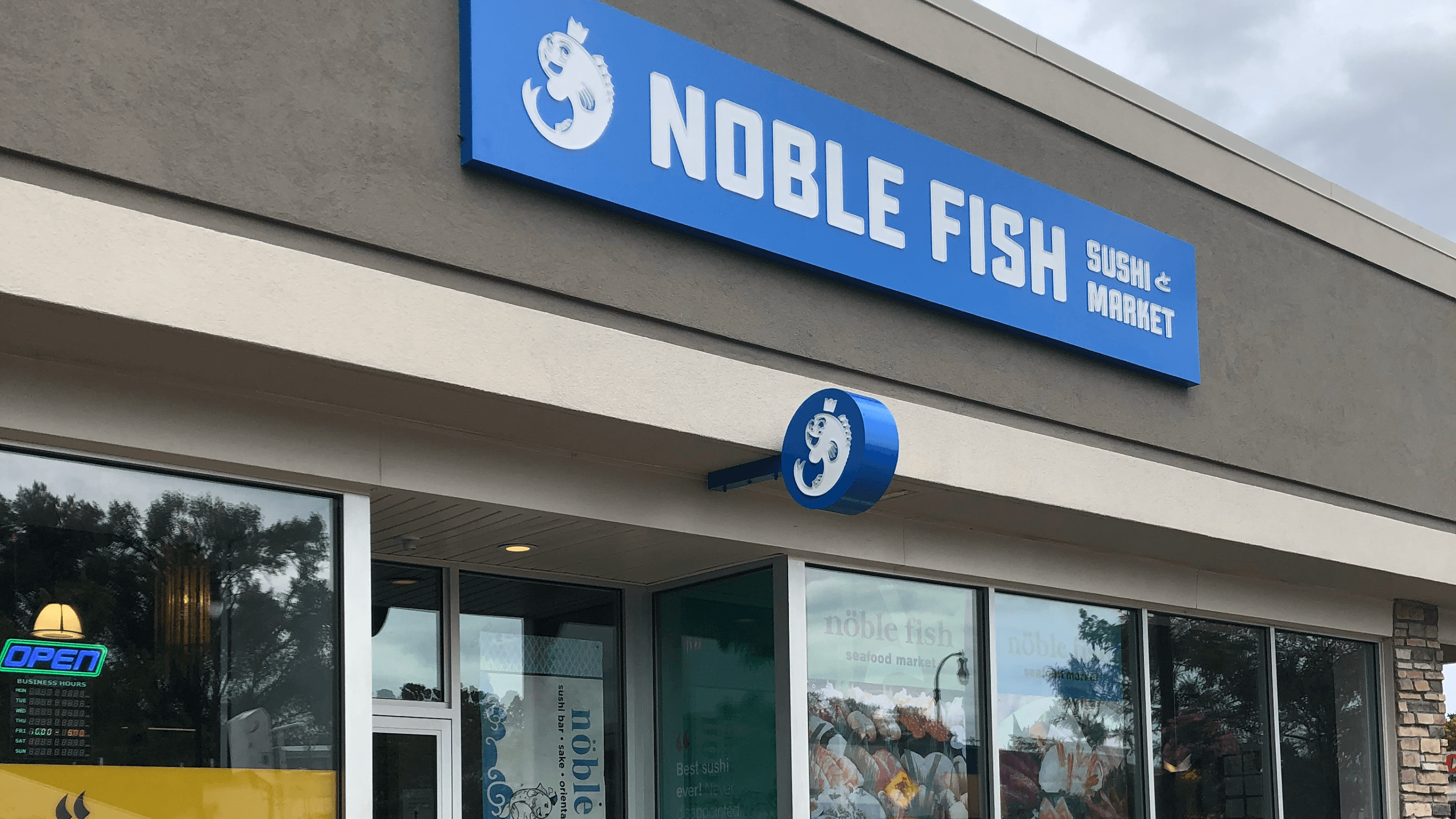 Noble Village Clawson (Noble Fish & White Wolf)