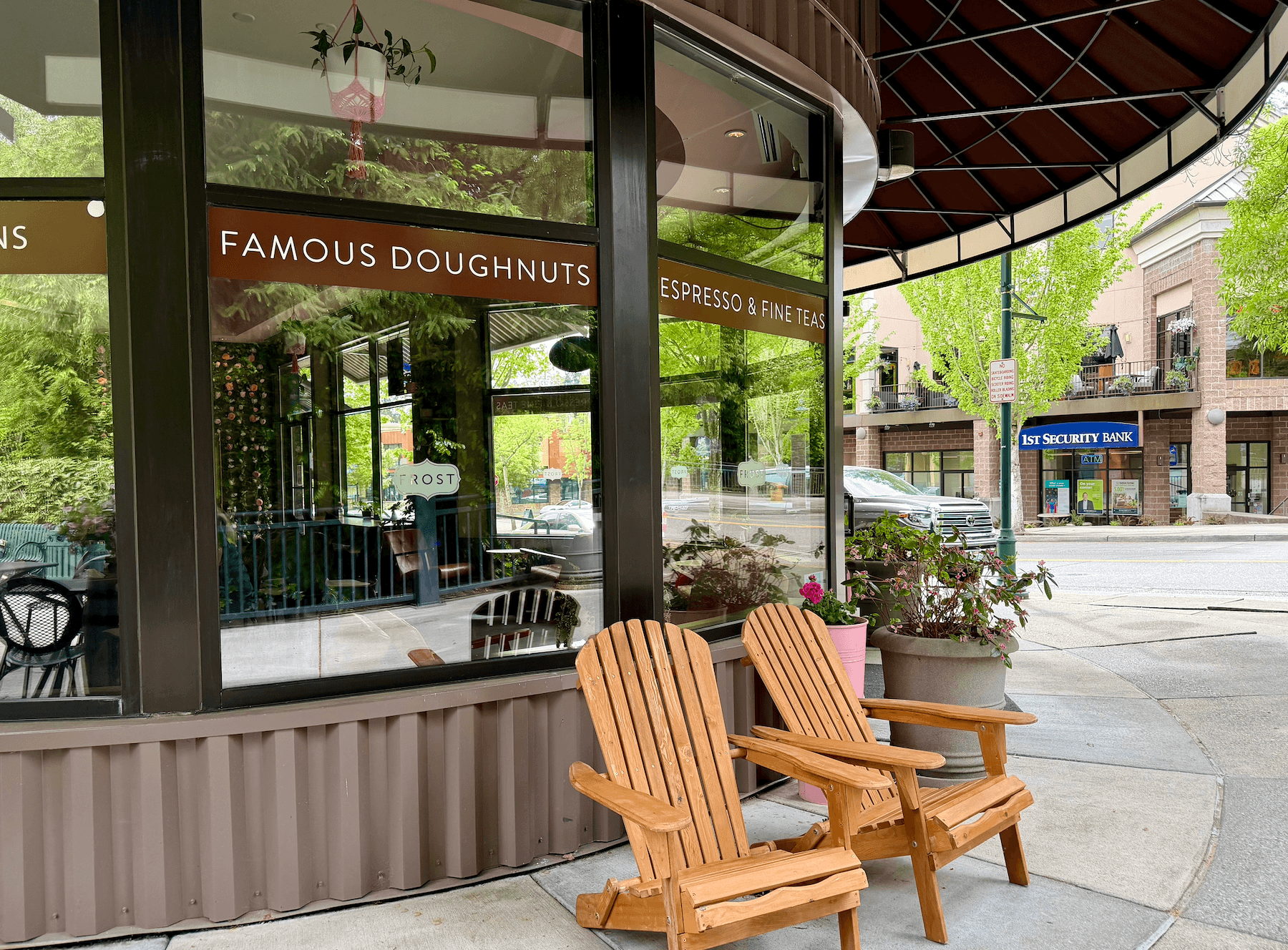 FROST Bakery Cafe