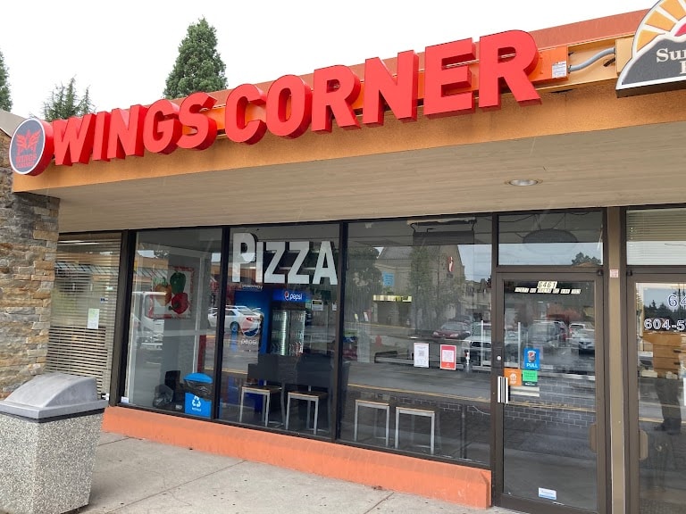 M N' A Wings Corner N' Pizza