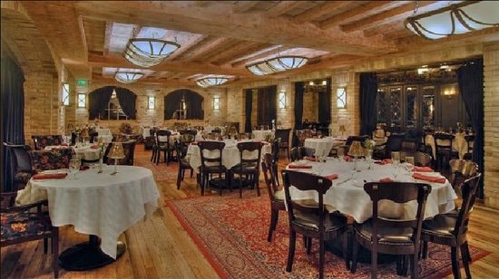 Roxy Restaurant & Bar