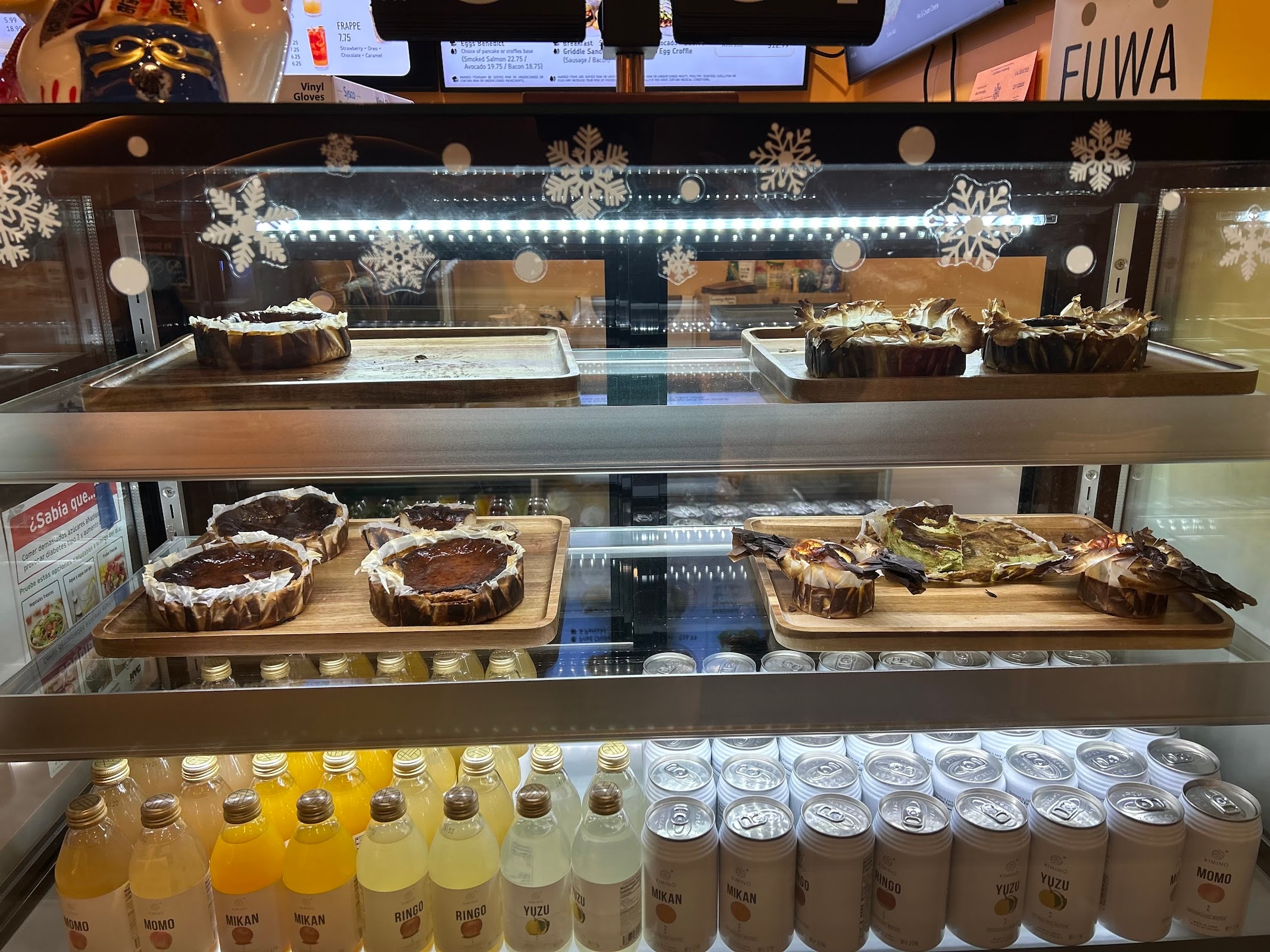 Fluffy Fluffy Cafe & Bar