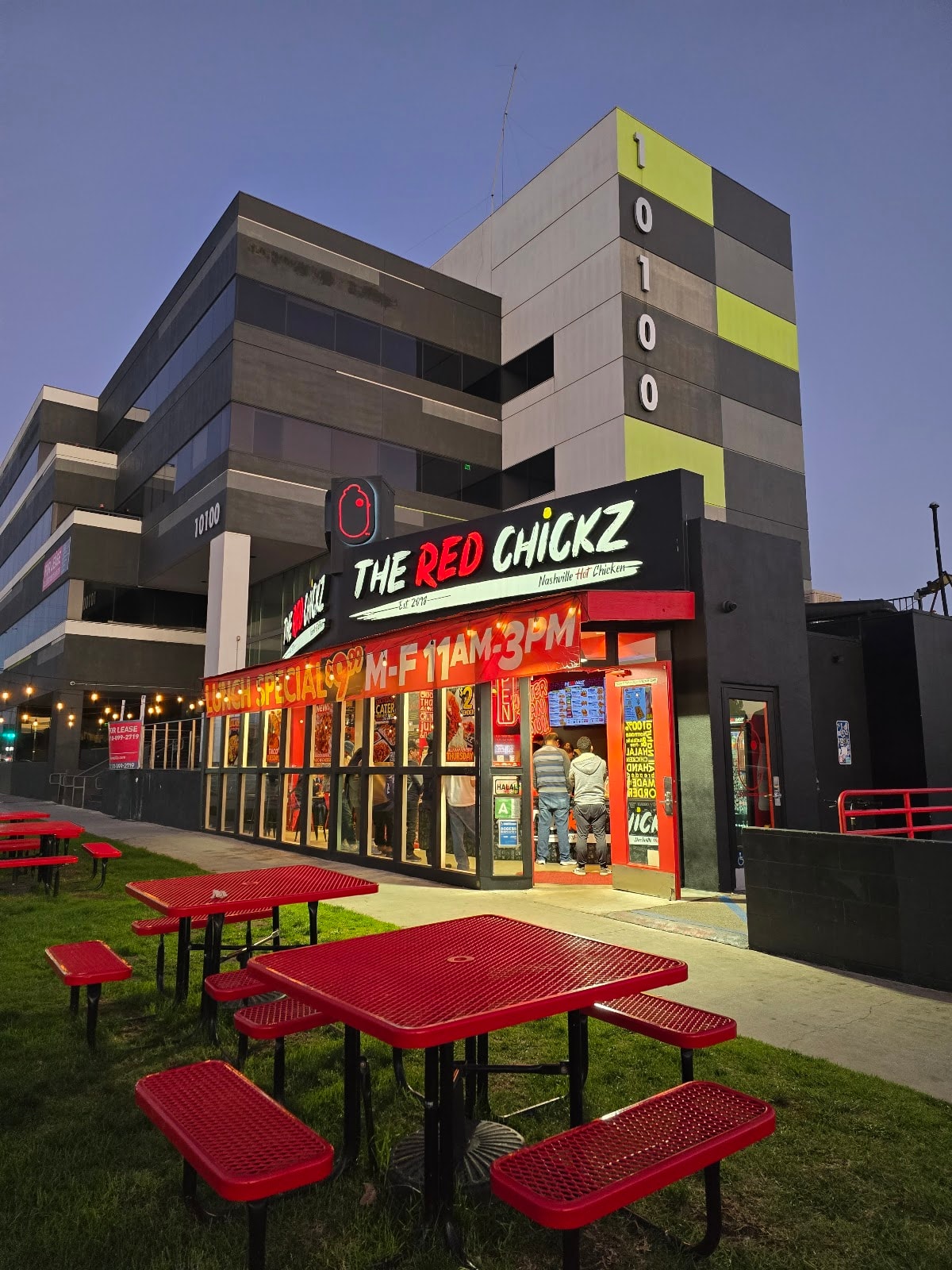 The Red Chickz - Culver City