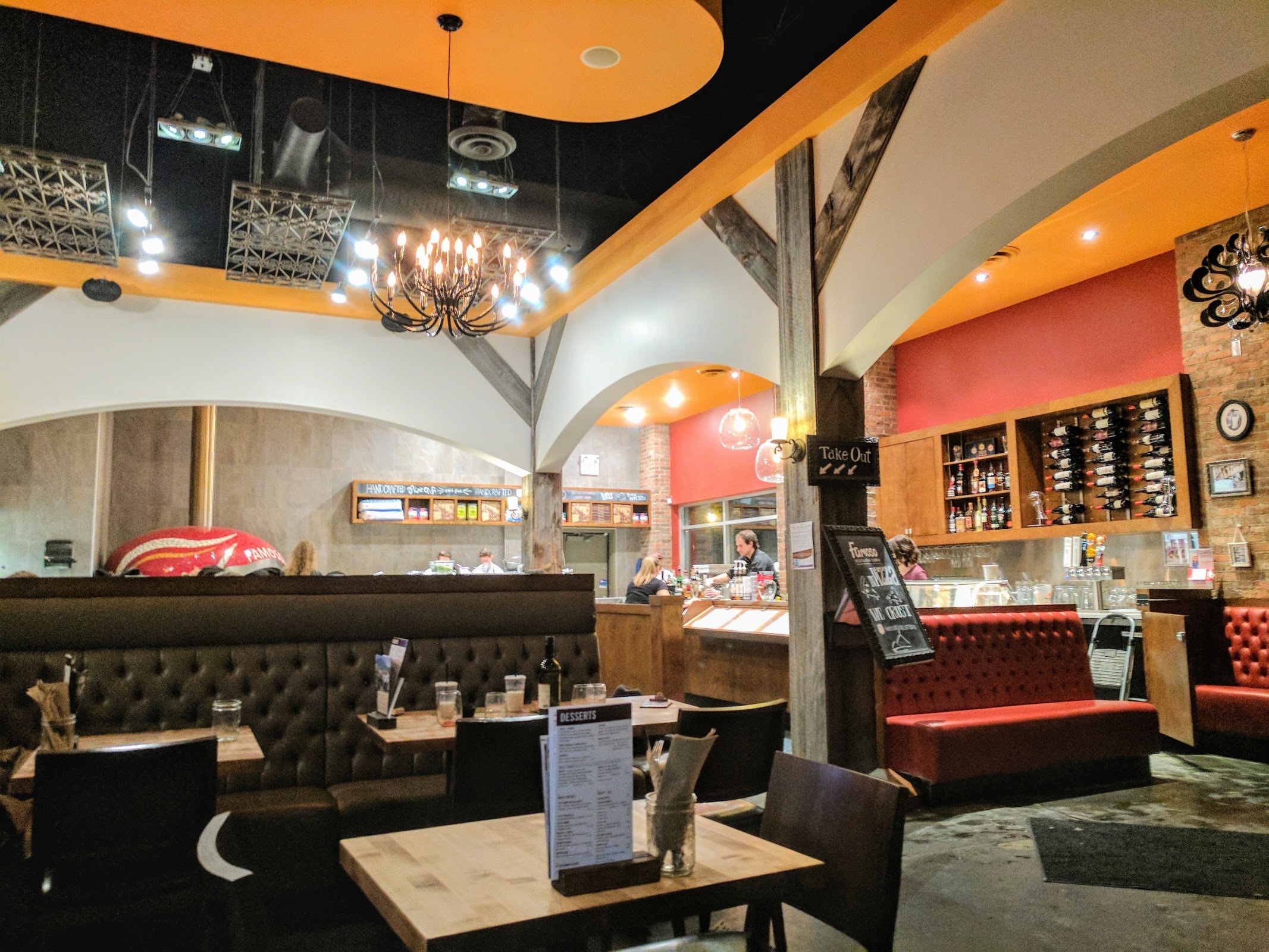 Famoso Italian Pizzeria - McKenzie Towne
