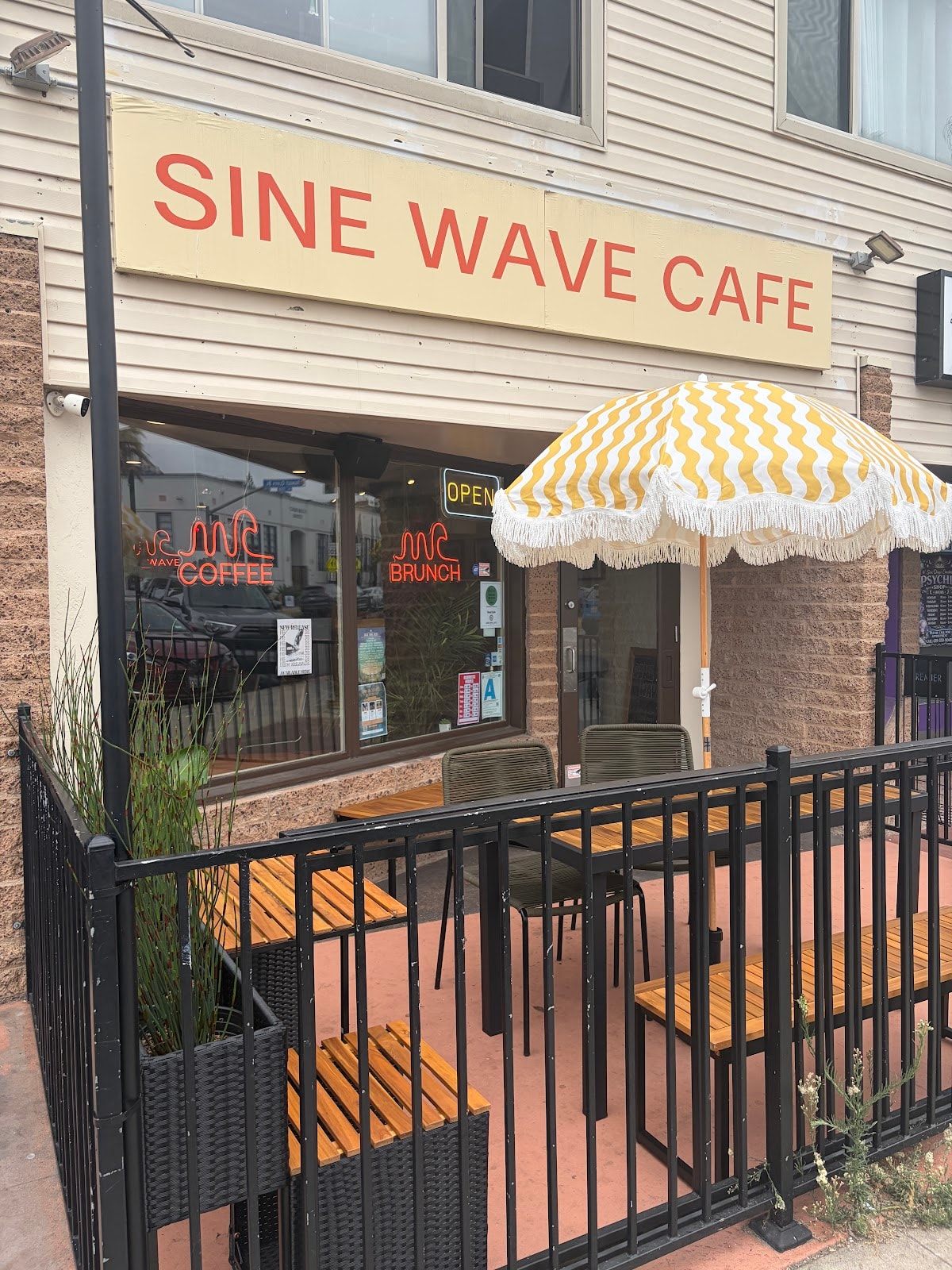Sine Wave Cafe