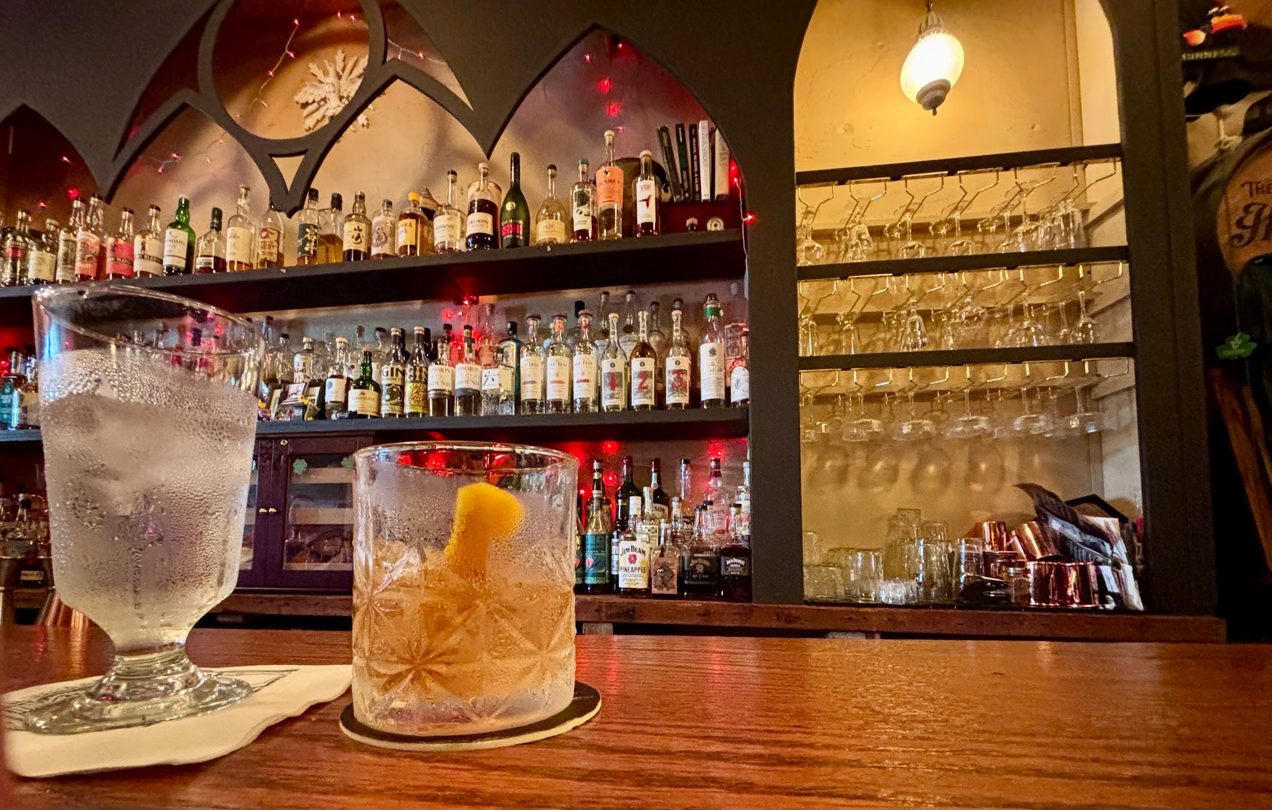 The Hawthorn Minibar and Lounge