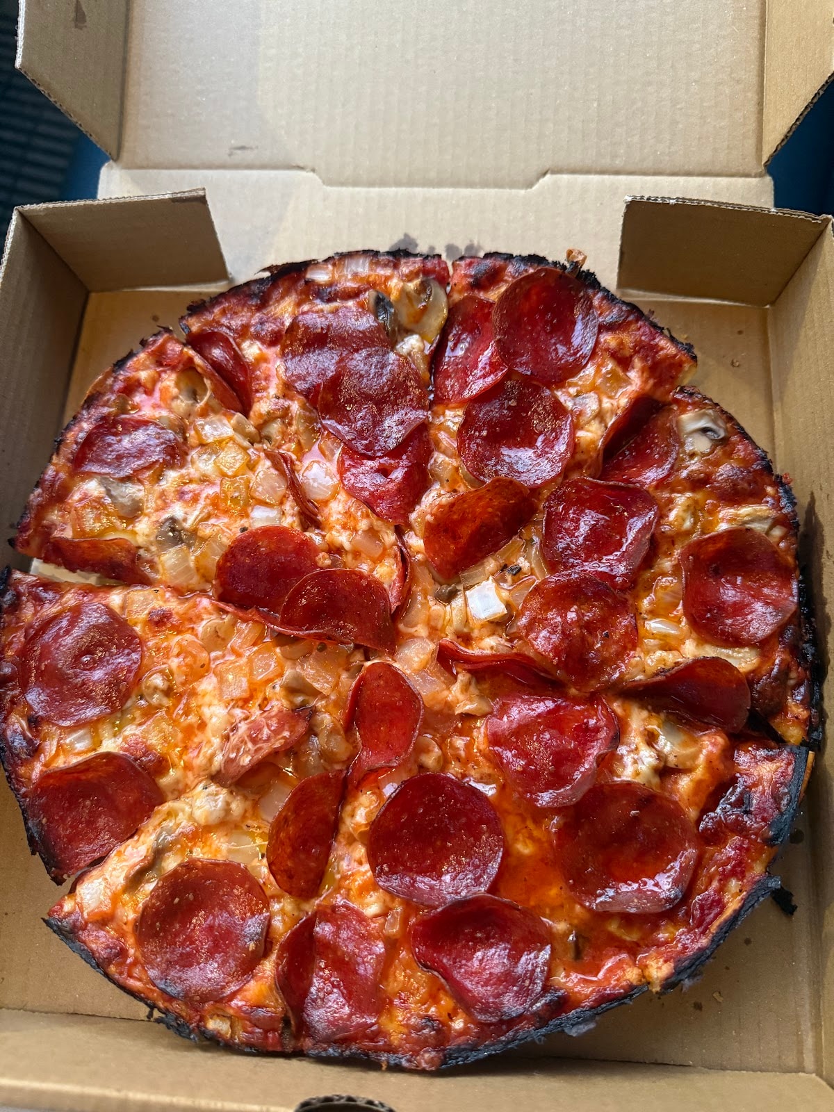 J’s Flying Pizza