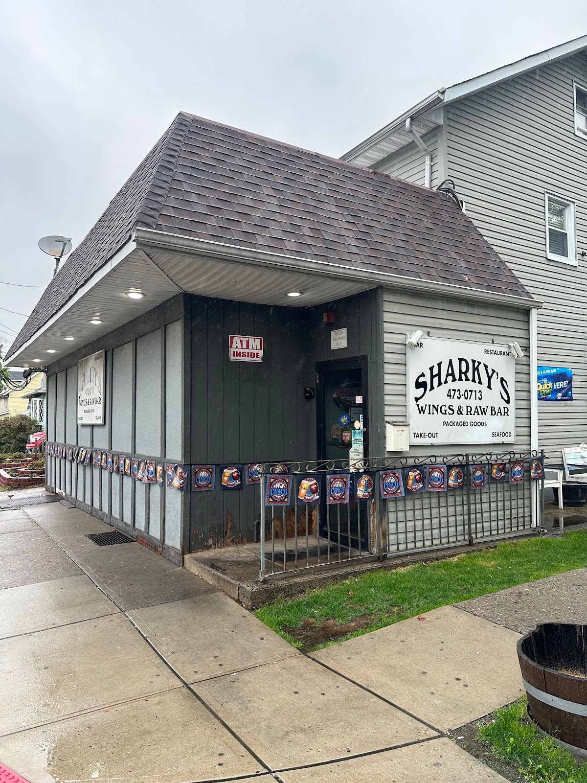 Sharky's Wings & Raw Bar