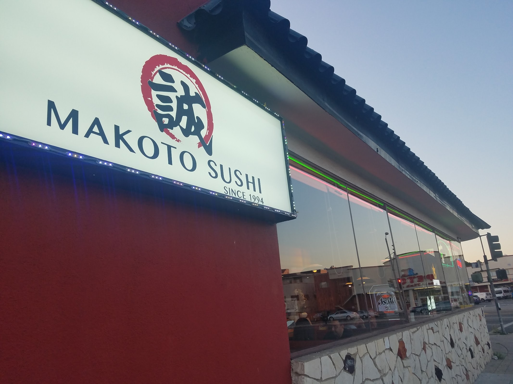 Makoto Sushi