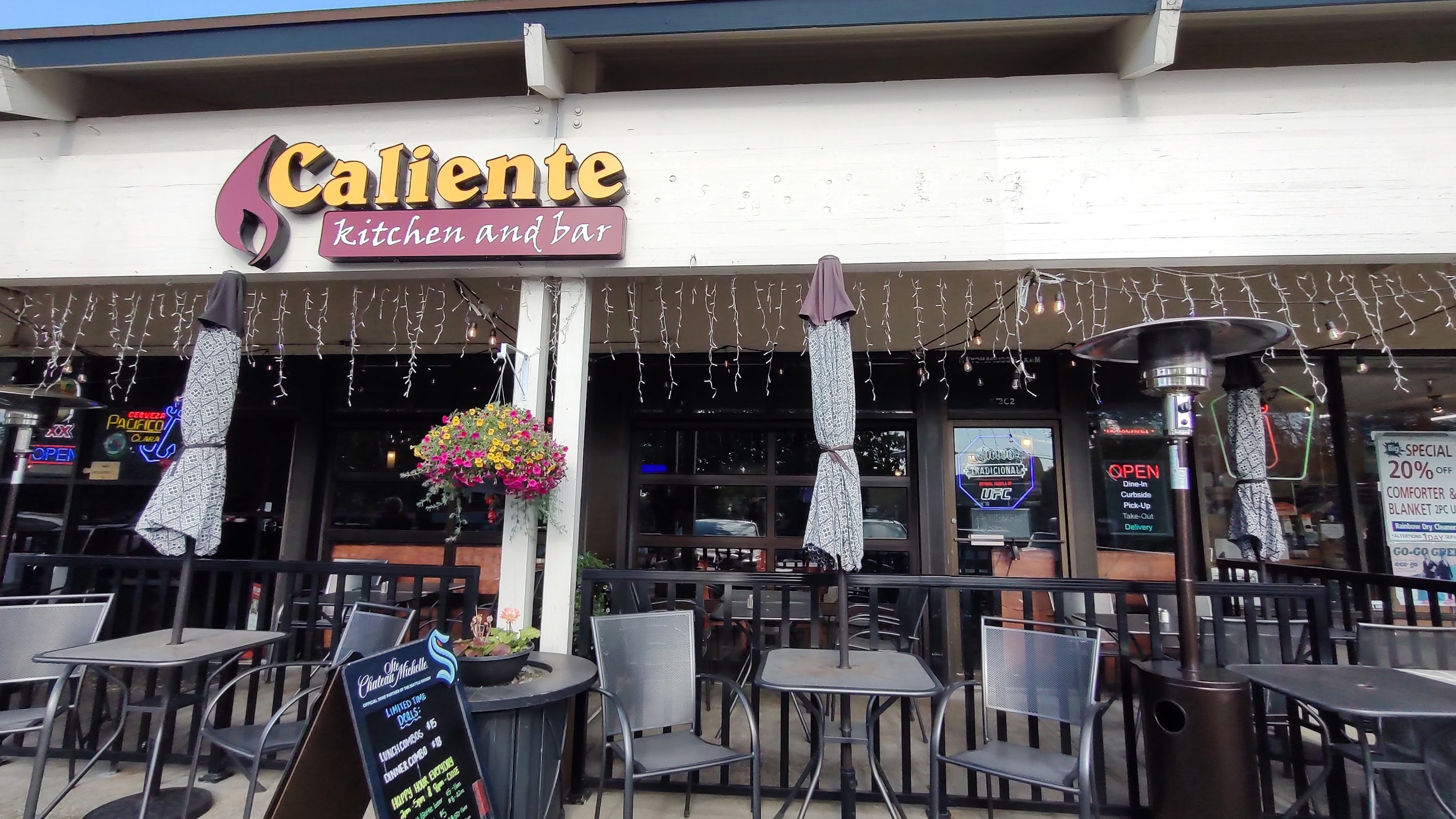 Caliente Kitchen and Bar